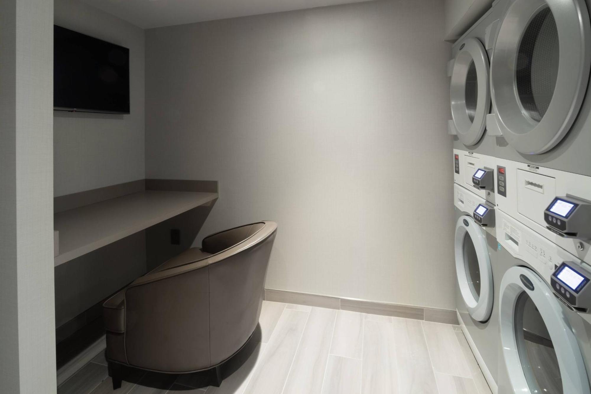 Fairfield Inn & Suites By Marriott Boston Waltham Ngoại thất bức ảnh