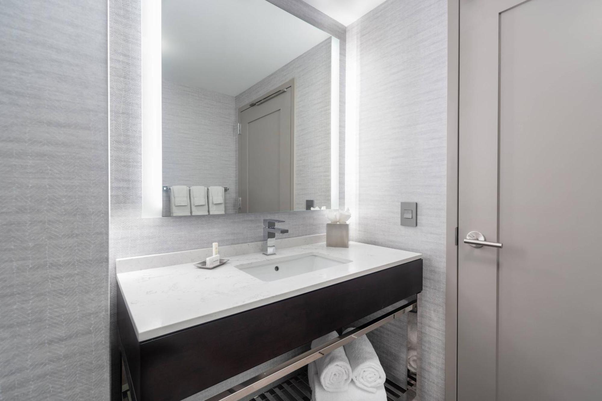 Fairfield Inn & Suites By Marriott Boston Waltham Ngoại thất bức ảnh