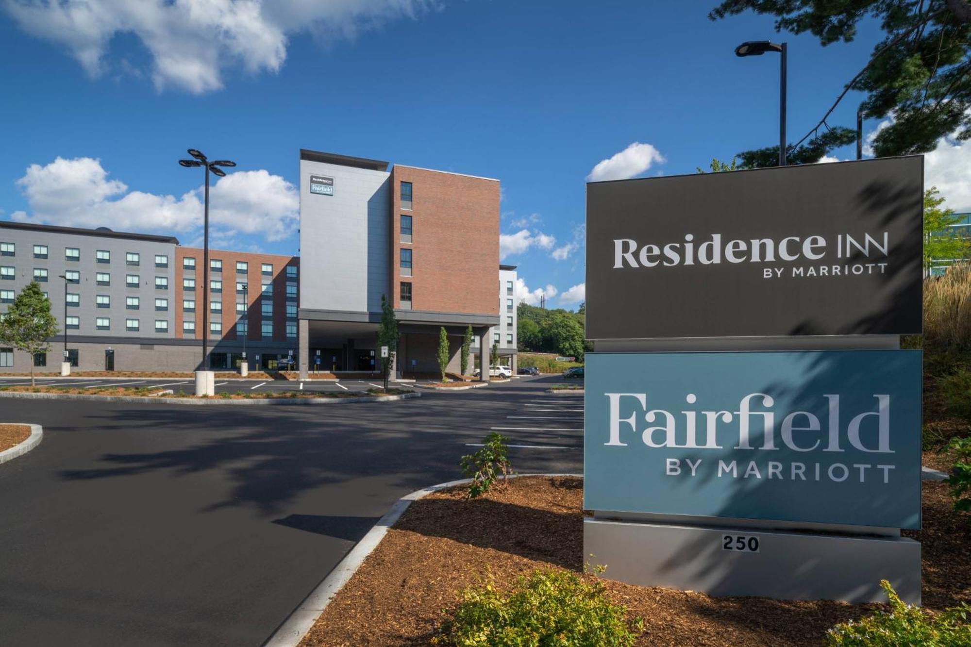 Fairfield Inn & Suites By Marriott Boston Waltham Ngoại thất bức ảnh